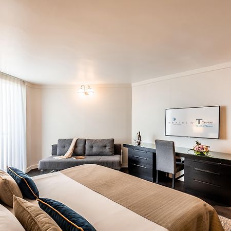 Daniel Herzliya Hotel Exterior foto A room at the hotel
