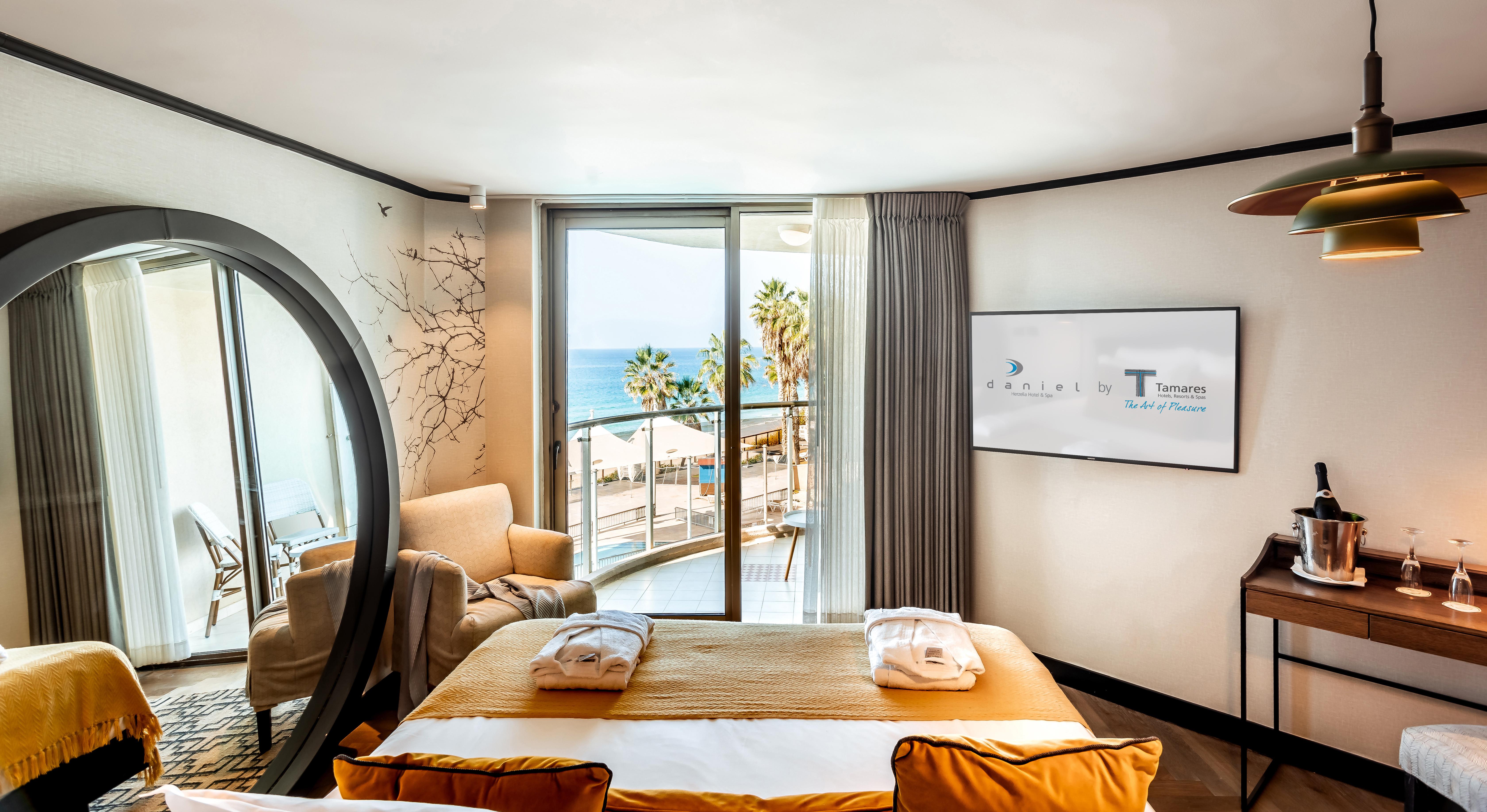 Daniel Herzliya Hotel Exterior foto A room at the hotel